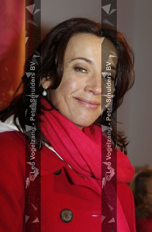 Amsterdam 1 april 2010
Premiere disney on ice in de rai. Marjolein Keuning met dochters
Peter Smulders bv