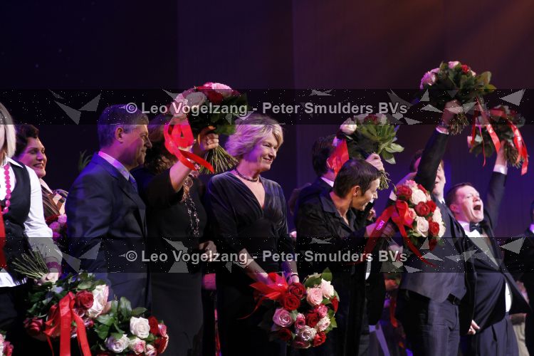 Scheveningen 11 april 2010
Premiere Mary Poppins in het circustheater met Noortje Herlaar en William Spaay Maike Boerdam en Hugo Haenen. Martine Bijl en Berend Boudewijn
Peter Smulders bv