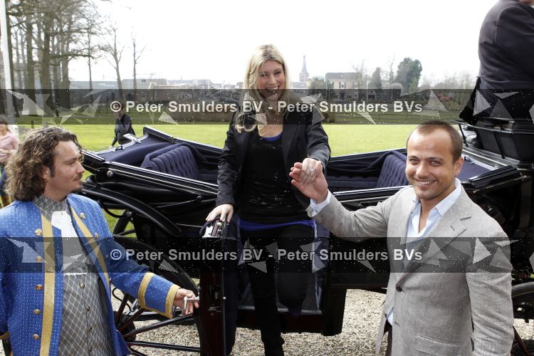 Barneveld 22 maart 2010
Presentatie de gelaarsde kat in kasteel Barneveld met Geert Hoes en Maud Mulder.
Peter Smulders bv