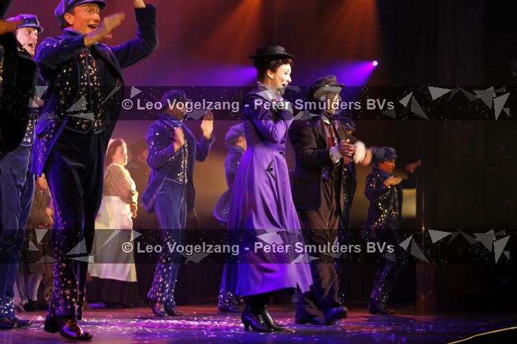 Scheveningen 11 april 2010
Premiere Mary Poppins in het circustheater met Noortje Herlaar en William Spaay Maike Boerdam en Hugo Haenen.
Peter Smulders bv