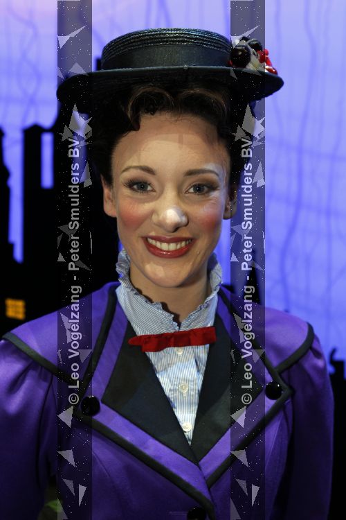 Scheveningen 11 april 2010
Premiere Mary Poppins in het circustheater met Noortje Herlaar en William Spaay Maike Boerdam en Hugo Haenen.
Peter Smulders bv