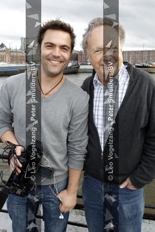 Amsterdam 31 maart 2010
Presentatie Wickie de Viking stemmencast op boot. Paul haenen met Mike Starink als cameraman
Peter Smulders bv