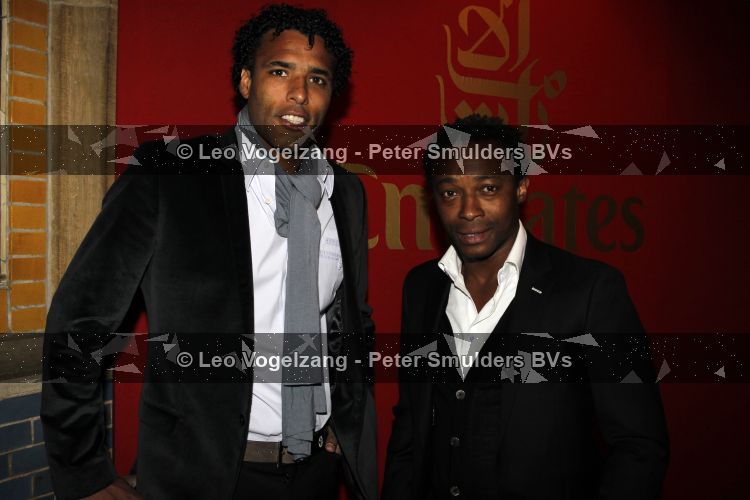 Amsterdam 17 maart 2010
Presentatie vliegmaatschappij EMirates in de beurs v Berlage. Pierre v Hooijdonk met Regi Blinker
Peter Smulders bv
