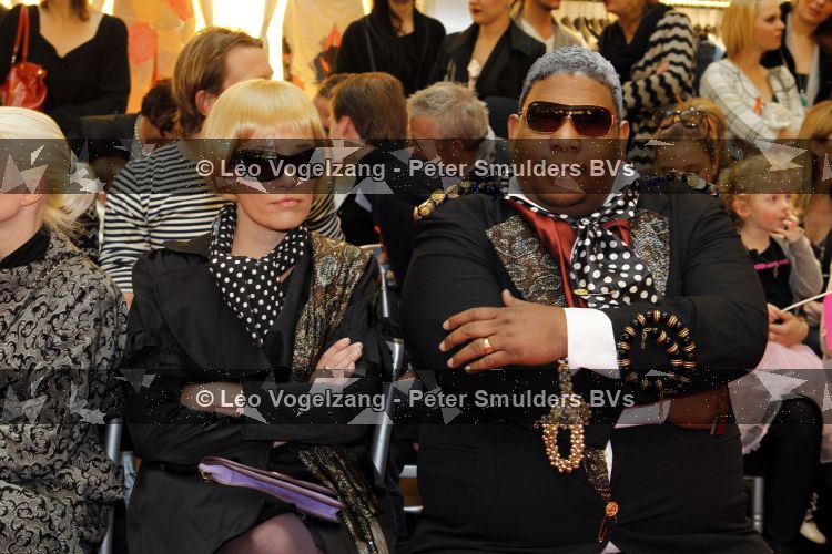 Amsterdam 14 maart 2010
Modeshow in de bijenkorf met diversen Bn ers voor Orange Babies. Quintis Ristie
Peter Smulders bv
