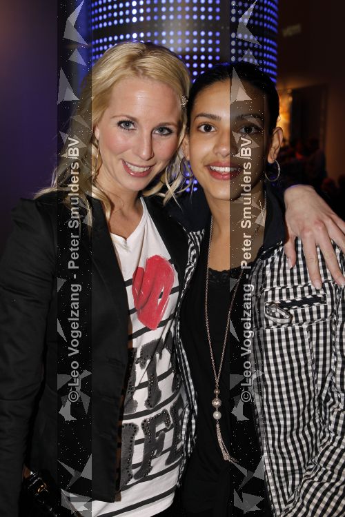 Amsterdam 26 maart 2010
Premiere Michael jackson in de heineken music hall. Alexandra Alphenaar en Rebecca Slee
Peter Smulders bv