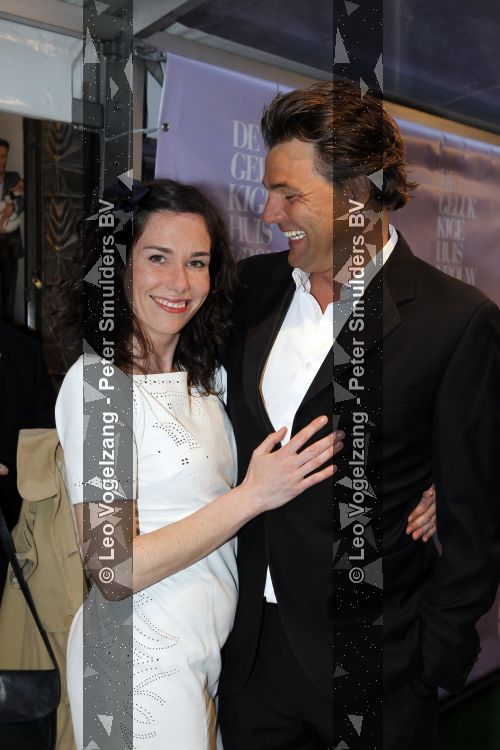 Amsterdam 12 april 2010
Premiere de gelukkige huisvrouw in Tuschinski. Reinout Oerlemans en Halina Reijn
Peter Smulders bv