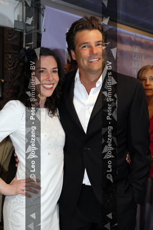 Amsterdam 12 april 2010
Premiere de gelukkige huisvrouw in Tuschinski. Reinout Oerlemans en Halina Reijn
Peter Smulders bv