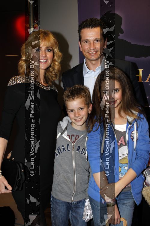 Amsterdam 26 maart 2010
Premiere Michael jackson in de heineken music hall. Richard Krajicek met Alec en Emma en Daphne Deckers
Peter Smulders bv