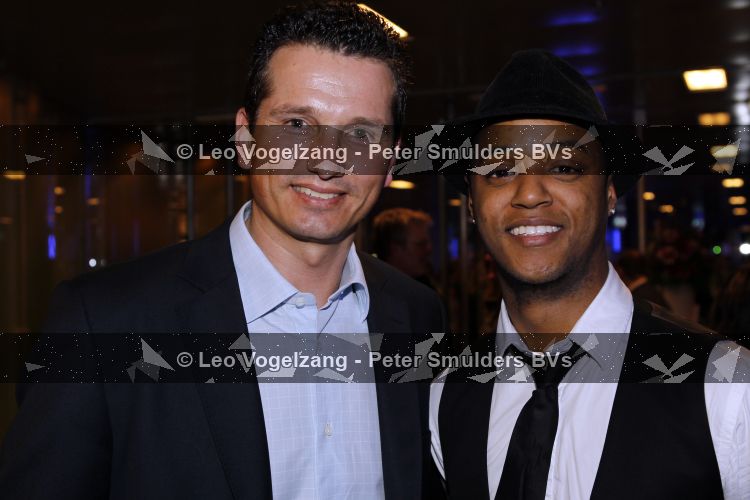 Amsterdam 26 maart 2010
Premiere Michael jackson in de heineken music hall. Richard Krajicek met een fan
Peter Smulders bv