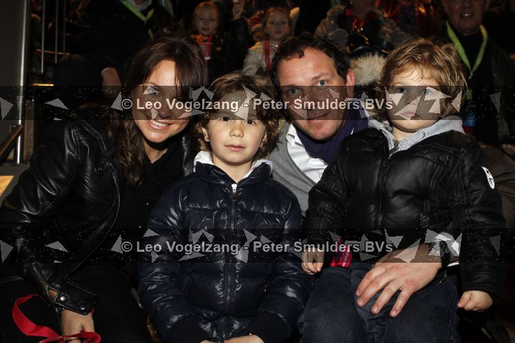 Harderwijk 20 maart 2010
Premiere show in het dolfinarium. Robert en Sacha Leroy met kinderen
Peter Smulders bv