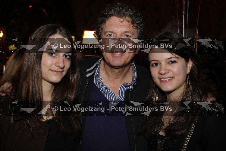 Amsterdam 14 maart 2010
Prtemiere nanny Mc Fee in tuschinski. Robert ten Brink met dochters
Peter Smulders bv