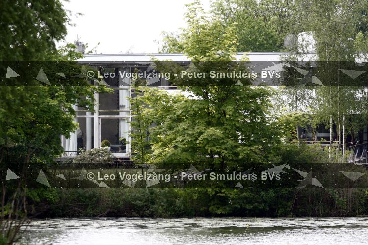 Maarssen 14 mei 2009
Huis Roland Kahn aan de vecht.
Peter Smulders bv