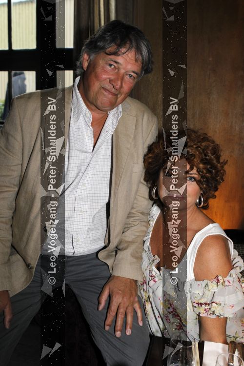 Loosdrecht 9 april 2010
Surprise feestje voor Monique des Bouvrie georganiseerd door haar man Jan des Bouvrie bij Fitou in Loosdrecht. Ron en Yvonne Brandsteder
Peter Smulders bv