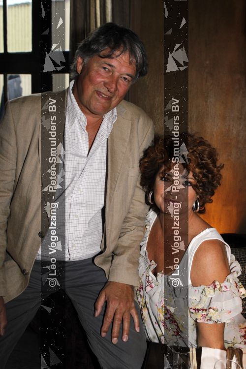 Loosdrecht 9 april 2010
Surprise feestje voor Monique des Bouvrie georganiseerd door haar man Jan des Bouvrie bij Fitou in Loosdrecht. Ron en Yvonne Brandsteder
Peter Smulders bv