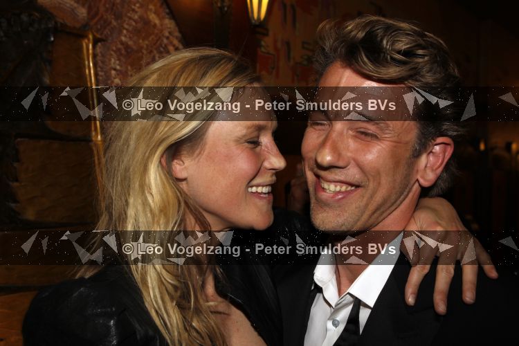 Amsterdam 12 april 2010
Premiere de gelukkige huisvrouw in Tuschinski. Waldemar Torenstra en Sophie Hilbrand
Peter Smulders bv