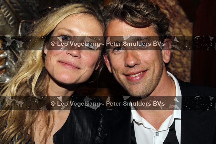 Amsterdam 12 april 2010
Premiere de gelukkige huisvrouw in Tuschinski. Waldemar Torenstra en Sophie Hilbrand
Peter Smulders bv