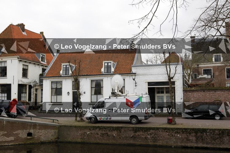 Naarden Vesting 11 maart 2010
Jan des Bouvrie geeft bij het arsenaal een persconferentie inzake zijn arrestatie door de politie.
Peter Smulders bv