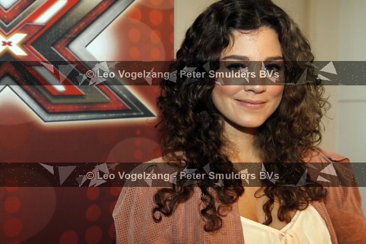 Hilversum 7 april 2010
Presentatie van de finalisten van X Factor. martijn  Krabbe en Wendy v Dijk presenteren het. Sumera
Peter Smulders bv