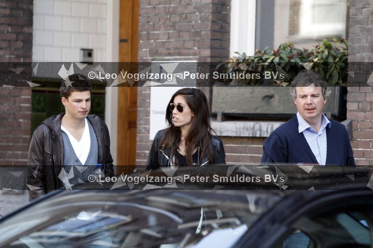 Amsterdam 12 april 2010
Sven Kramer en Naomi v As op huizenjacht in amsterdam zuid.
Peter Smulders bv