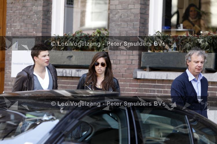 Amsterdam 12 april 2010
Sven Kramer en Naomi v As op huizenjacht in amsterdam zuid.
Peter Smulders bv