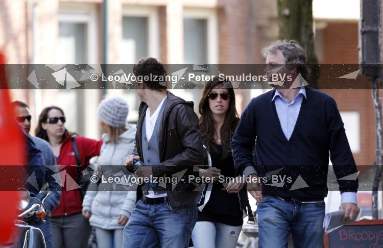 Amsterdam 12 april 2010
Sven Kramer en Naomi v As op huizenjacht in amsterdam zuid.
Peter Smulders bv