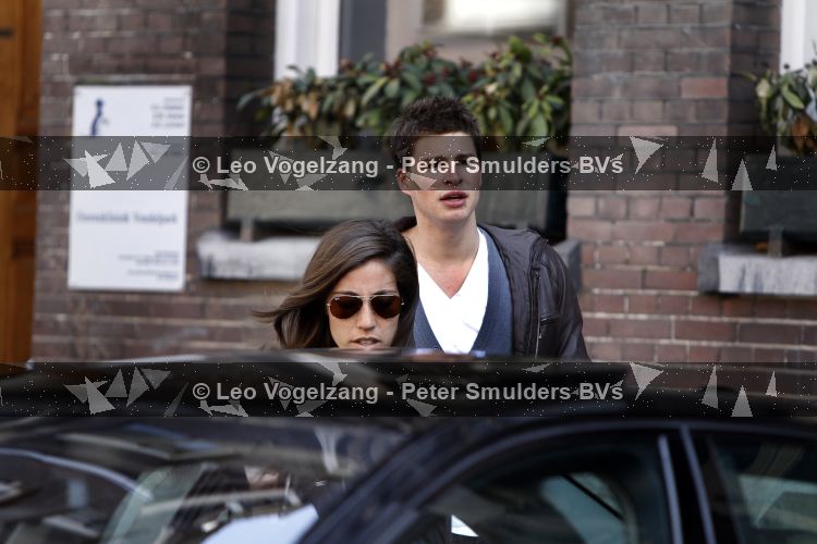 Amsterdam 12 april 2010
Sven Kramer en Naomi v As op huizenjacht in amsterdam zuid.
Peter Smulders bv