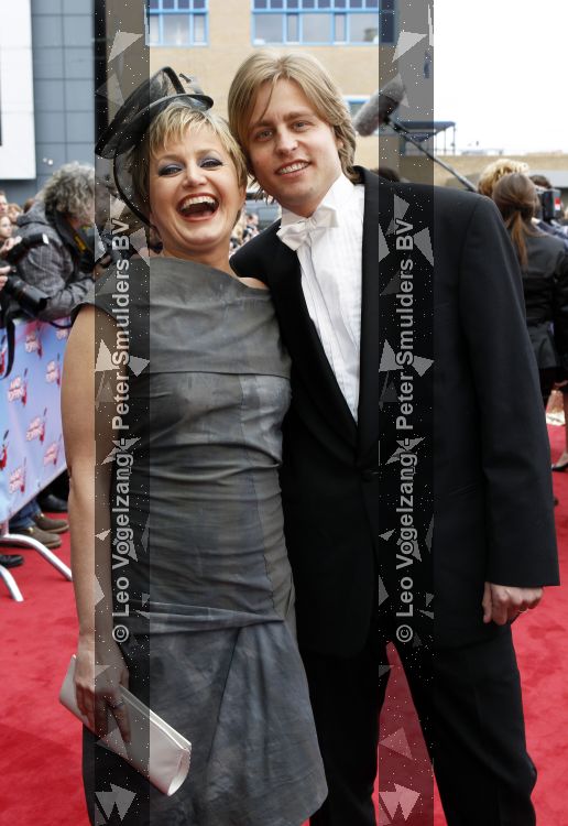 Scheveningen 11 april 2010
Premiere Mary Poppins in het circustheater. Vera Mann met Joelle
Peter Smulders bv