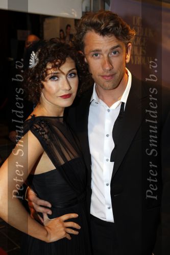 Amsterdam 12 april 2010
Premiere de gelukkige huisvrouw in Tuschinski. cast oa Waldemar Torenstra Carice v Houten Antoinette Beumer en schrijfster Heleen v Royen
Peter Smulders bv
