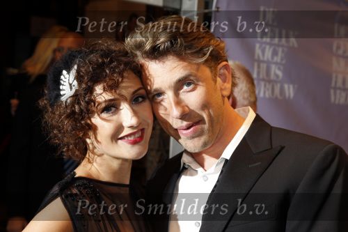 Amsterdam 12 april 2010
Premiere de gelukkige huisvrouw in Tuschinski. cast oa Waldemar Torenstra Carice v Houten Antoinette Beumer en schrijfster Heleen v Royen
Peter Smulders bv