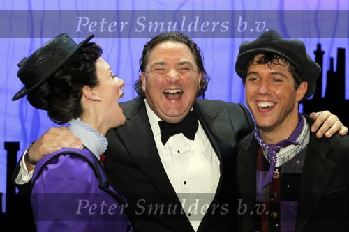 Scheveningen 11 april 2010
Premiere Mary Poppins in het circustheater met Noortje Herlaar en William Spaay Maike Boerdam en Hugo Haenen.
Peter Smulders bv