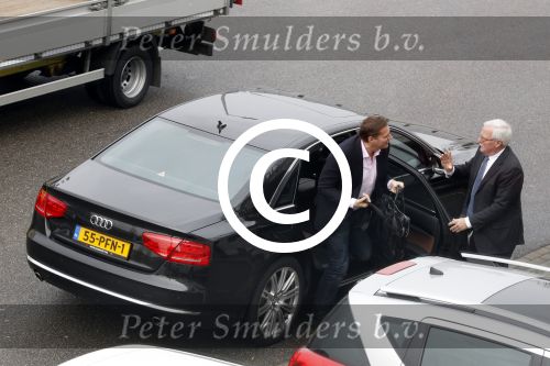 Amsterdam 14 maart 2011
Albert Verlinde met privechauffeur in zijn audi A8
Peter Smulders bv