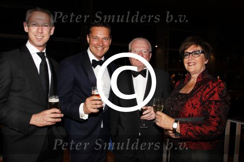 Rotterdam 14 april 2011
Premiere Spamelot in het nieuwe Luxor met in de hoofdrollen oa Johhny Kraaijkamp jr Paul Groot Owen Schumacher en Linda Wagemakers. Albert Verlinde met Onno en directeur Nieuwe luxor
Peter Smulders bv
