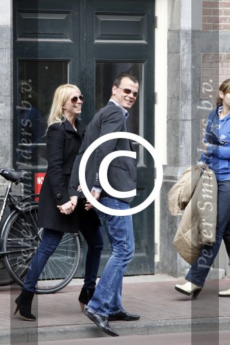 Amsterdam 17 april 2011
Alexandra Alphenaar met vriend op straat in Amsterdam.
Peter Smulders bv