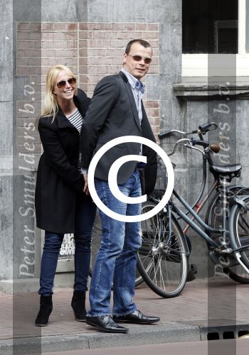 Amsterdam 17 april 2011
Alexandra Alphenaar met vriend op straat in Amsterdam.
Peter Smulders bv