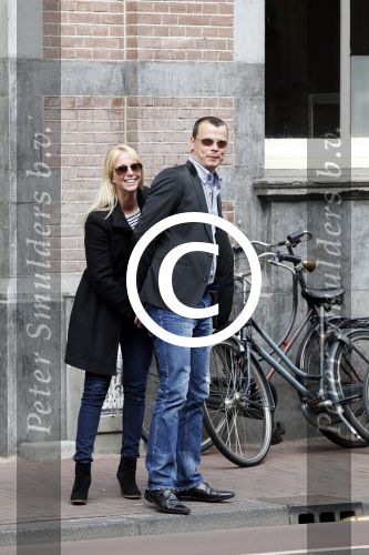 Amsterdam 17 april 2011
Alexandra Alphenaar met vriend op straat in Amsterdam.
Peter Smulders bv
