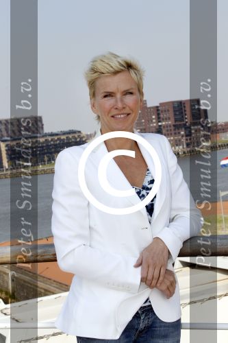 Rotterdam 18 april 2011
Presentatie cd Sjoerd Pleijsier op de boot SS Rotterdam. Anita Witzier
Peter Smulders bv