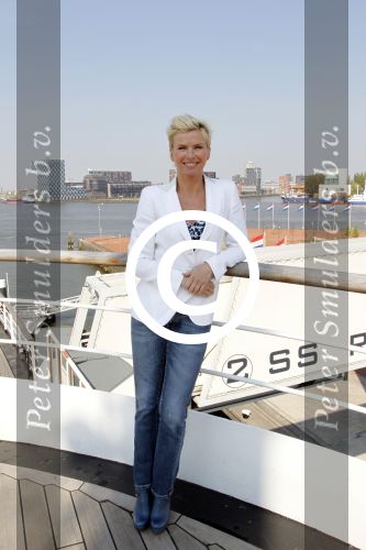 Rotterdam 18 april 2011
Presentatie cd Sjoerd Pleijsier op de boot SS Rotterdam. Anita Witzier
Peter Smulders bv