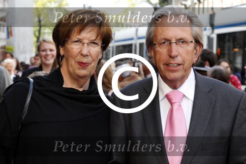 Amsterdam 17 april 2011
Premiere Zorro in het nieuwe de la mar theater. Annemarie Jorritsma met man
Peter Smulders bv