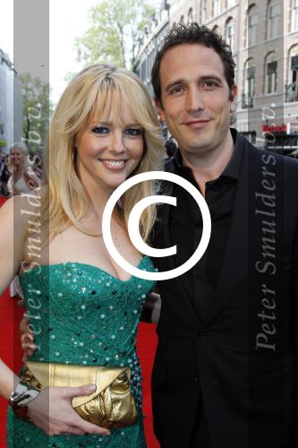 Amsterdam 17 april 2011
Premiere Zorro in het nieuwe de la mar theater. Chantal Janzen met Marco
Peter Smulders bv