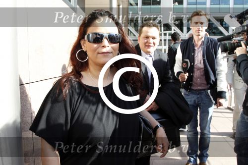 Den Haag 6 april 2011
Rechtzaak Constanza Breukhoven ivm inbraak bij haar vader. Haar Advocaat Erik Kerkhoven en veel pers was aanwezig bij het paleis van justitie.
Peter Smulders bv