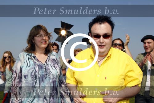 Naarden 18 april 2011
DE X factor finalisten van seizoen 2011 met oa Ralf Wienk Tania Christopher Rochelle Perts Jessica Mougin Adlicious Simran Sway Tim Suyderhoud en Ed Ruyer op rode loper bij golfclub. Ed met zijn vrouw
Peter Smulders bv