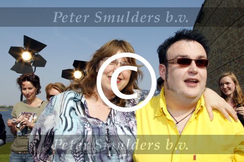 Naarden 18 april 2011
DE X factor finalisten van seizoen 2011 met oa Ralf Wienk Tania Christopher Rochelle Perts Jessica Mougin Adlicious Simran Sway Tim Suyderhoud en Ed Ruyer op rode loper bij golfclub. Ed met zijn vrouw
Peter Smulders bv