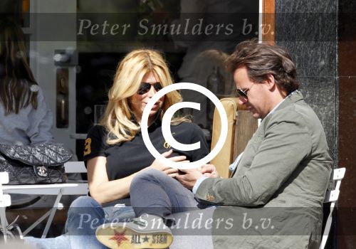 Amsterdam 8 april 2011
Estelle Gullit op terras met Leco v Zadelhoff.
Peter Smulders bv