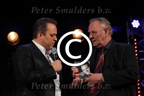 Utrecht 30 maart 2011
Presentatie nieuwe cd van Frans Bauer. Zijn vader en moeder en Mariska met zoon Christiaan zijn aanwezig.
Peter Smulders bv