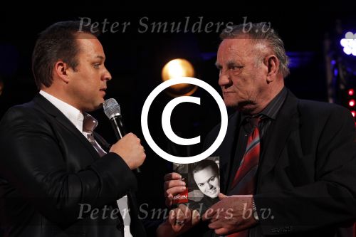 Utrecht 30 maart 2011
Presentatie nieuwe cd van Frans Bauer. Zijn vader en moeder en Mariska met zoon Christiaan zijn aanwezig.
Peter Smulders bv
