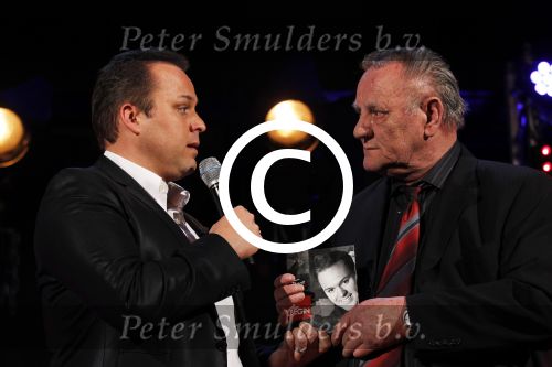Utrecht 30 maart 2011
Presentatie nieuwe cd van Frans Bauer. Zijn vader en moeder en Mariska met zoon Christiaan zijn aanwezig.
Peter Smulders bv