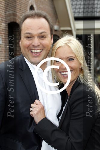 Utrecht 30 maart 2011
Presentatie nieuwe cd van Frans Bauer. Zijn vader en moeder en Mariska met zoon Christiaan zijn aanwezig.
Peter Smulders bv