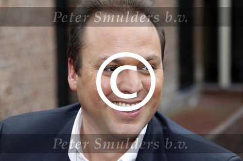 Utrecht 30 maart 2011
Presentatie nieuwe cd van Frans Bauer. Zijn vader en moeder en Mariska met zoon Christiaan zijn aanwezig.
Peter Smulders bv