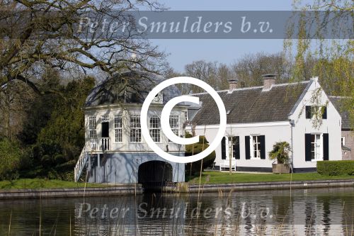 Breukelen 8 april 2011
Huis van Frits en Marijke Kroymans aan de vecht.
Peter Smulders bv