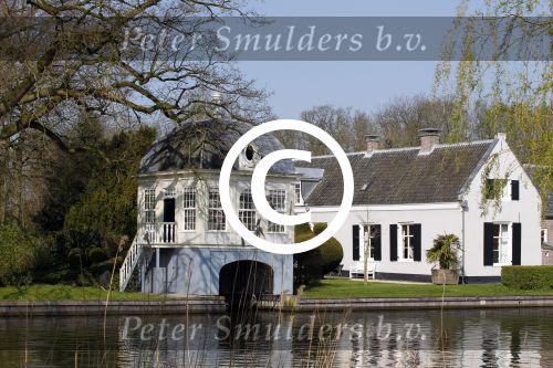 Breukelen 8 april 2011
Huis van Frits en Marijke Kroymans aan de vecht.
Peter Smulders bv